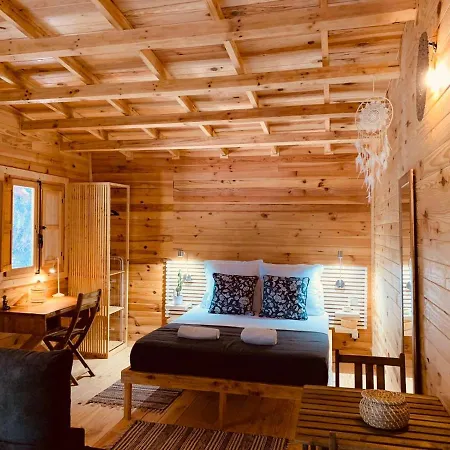 Del Bosque Cerca De Ferienhaus